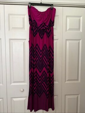 Strapless Fuchsia & Navy Chevron Maxi Dress